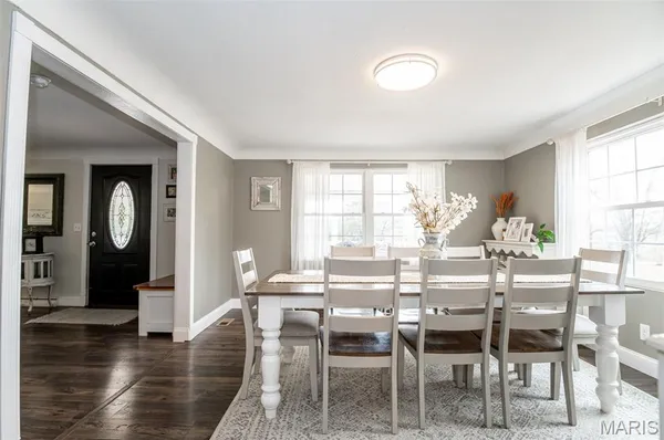 $799,000 | 9081-9085 West Red Oak Road, Rosebud, MO 63091