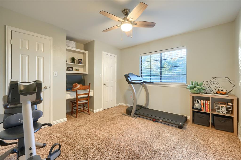 2592 Meadow Way Kaufman, TX 75142 - Photo 26 of 40 a workspace with furniture and window