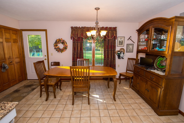 26802 Early Road South Bend, IN 46628 - Photo 6 of 35
