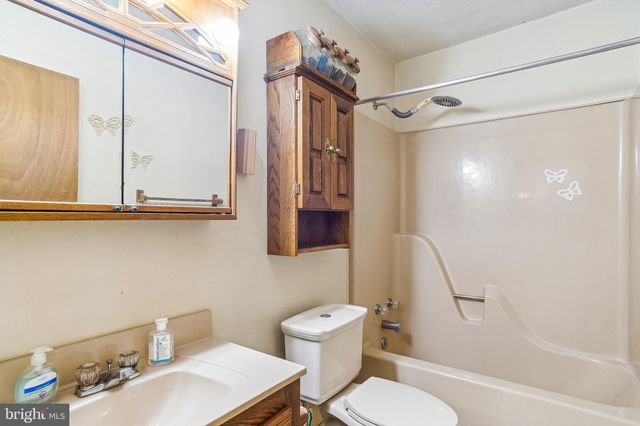 $625,000 | 14604 Triadelphia Road, Glenelg, MD 21737