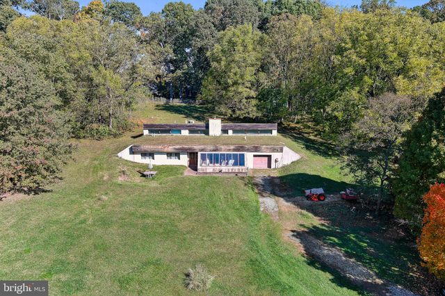 $625,000 | 14604 Triadelphia Road, Glenelg, MD 21737