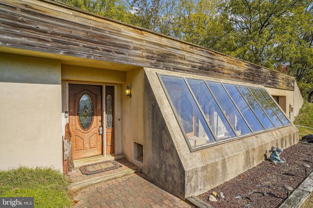 $625,000 | 14604 Triadelphia Road, Glenelg, MD 21737