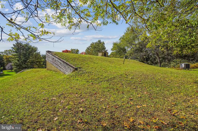 $625,000 | 14604 Triadelphia Road, Glenelg, MD 21737