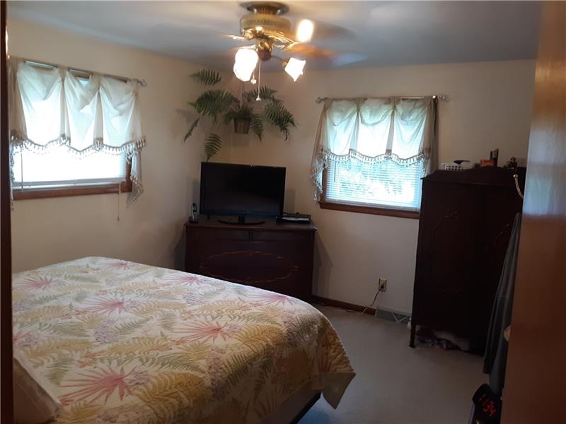 2295 Rombold Road Hermitage, PA 16148 - Photo 12 of 25 Gallery Image 12