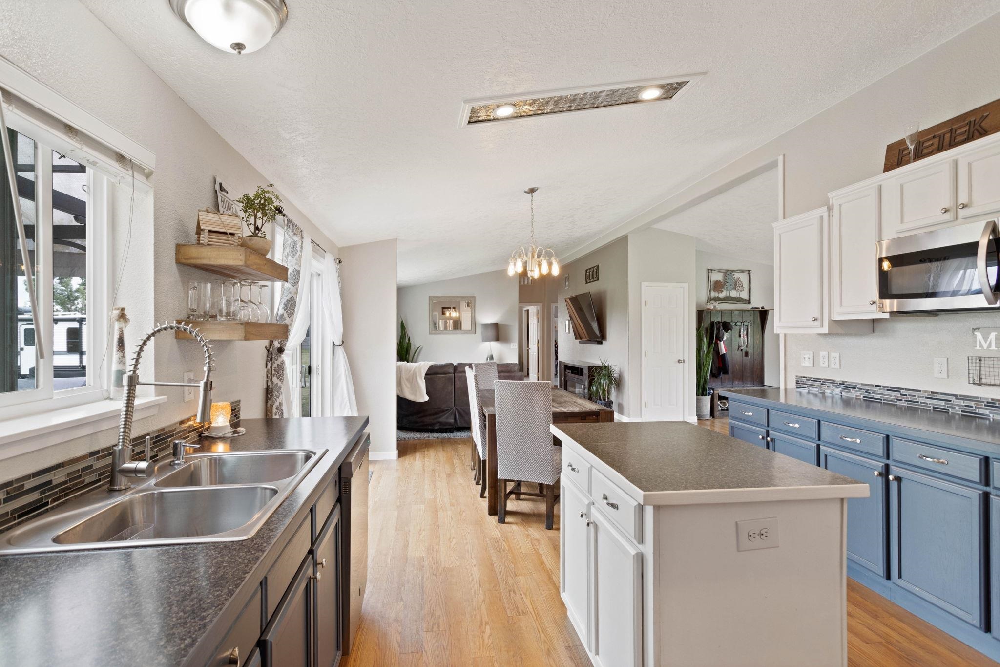 6215 North Stateline Road Newman Lake, WA 99025 - Photo 14 of 41