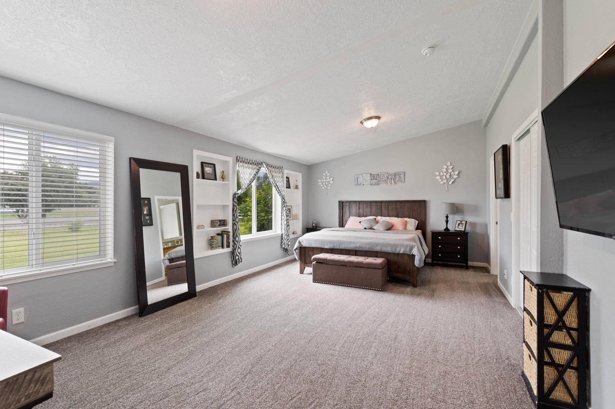 6215 North Stateline Road Newman Lake, WA 99025 - Photo 17 of 41