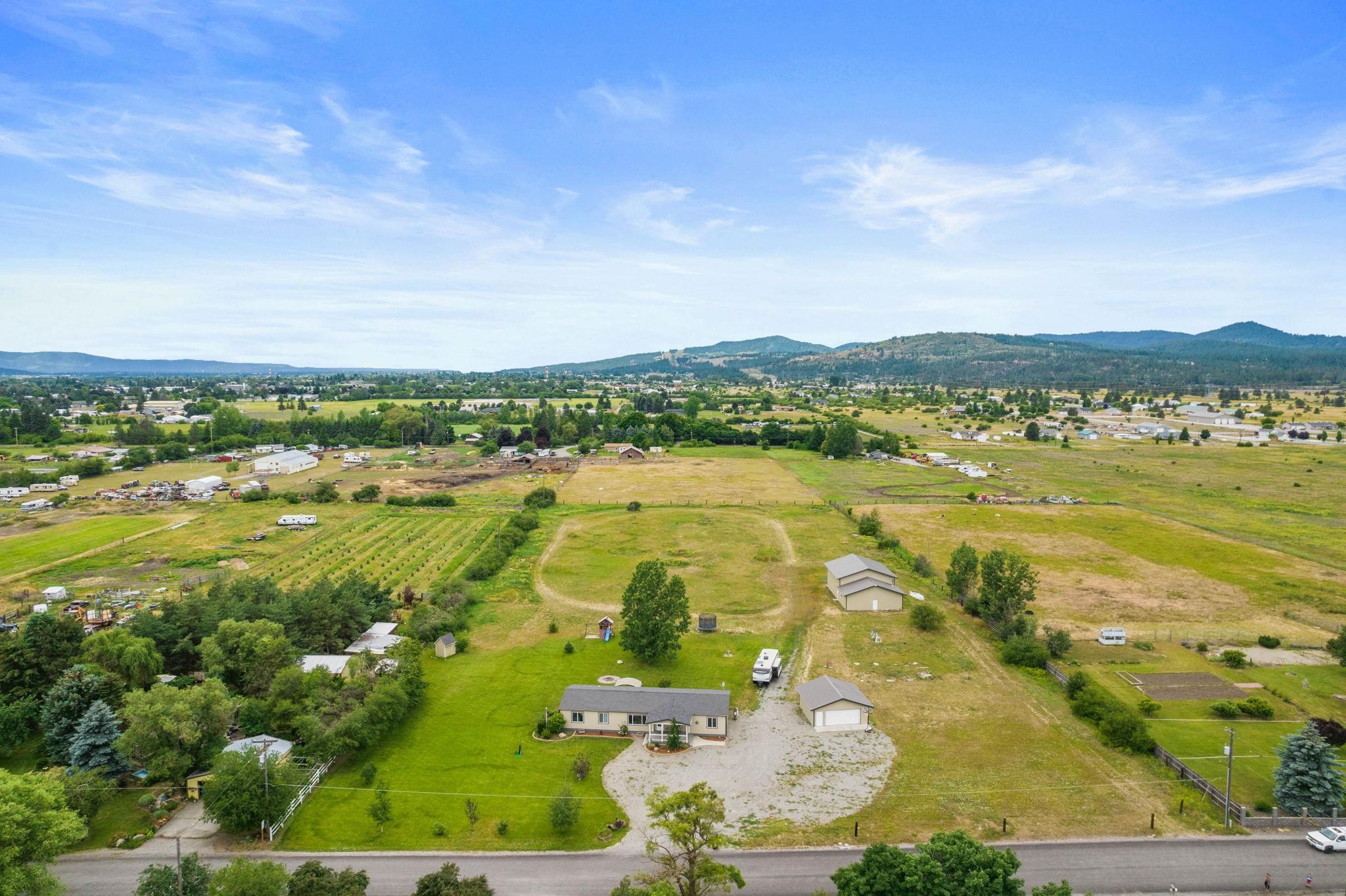 6215 North Stateline Road Newman Lake, WA 99025 - Photo 37 of 41