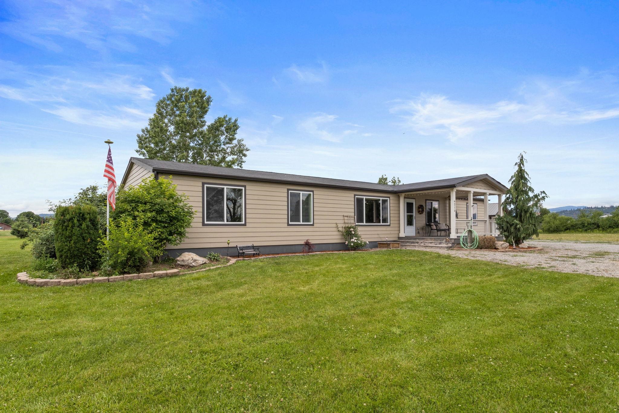 6215 North Stateline Road Newman Lake, WA 99025 - Photo 4 of 41