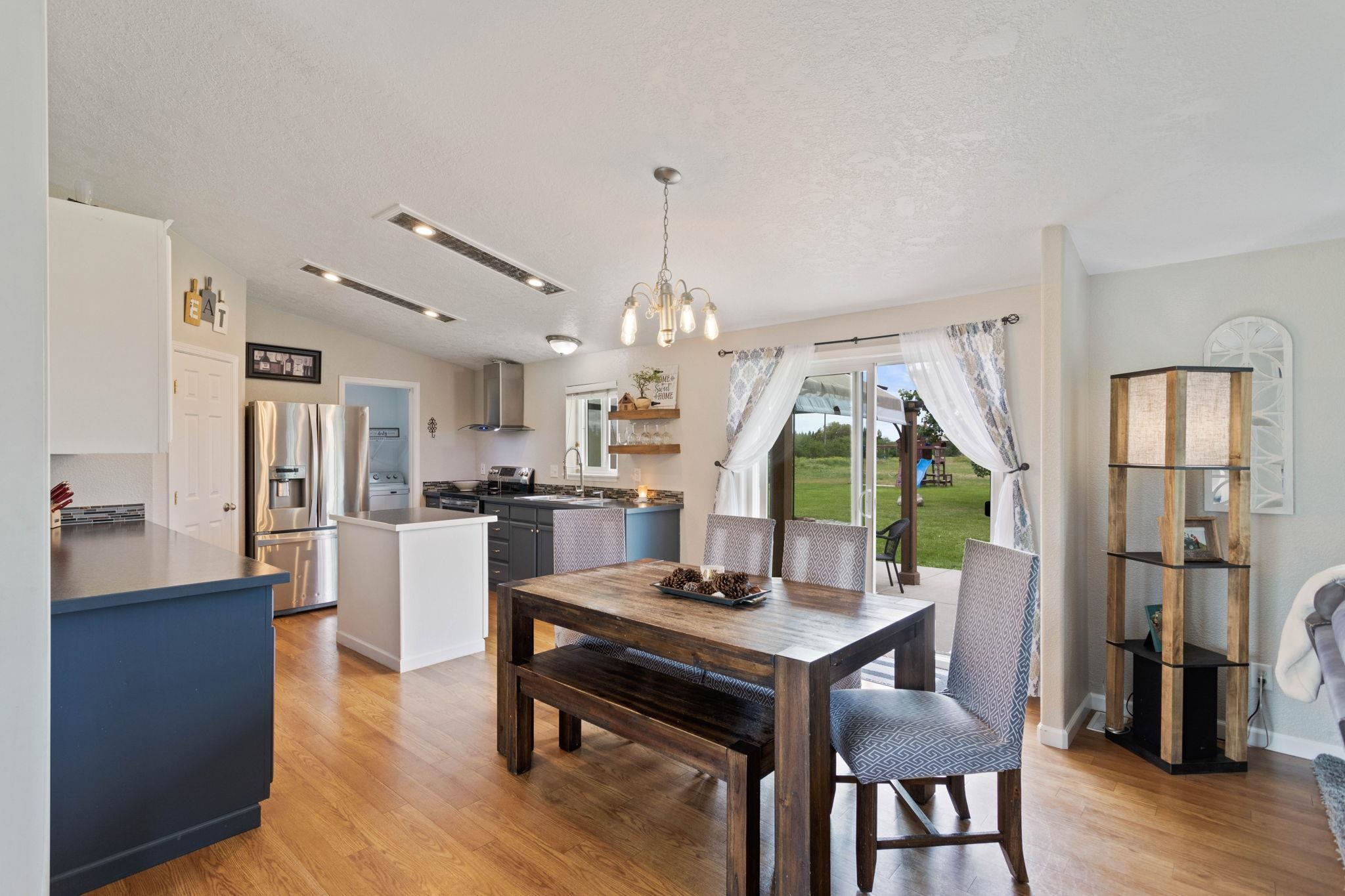 6215 North Stateline Road Newman Lake, WA 99025 - Photo 8 of 41