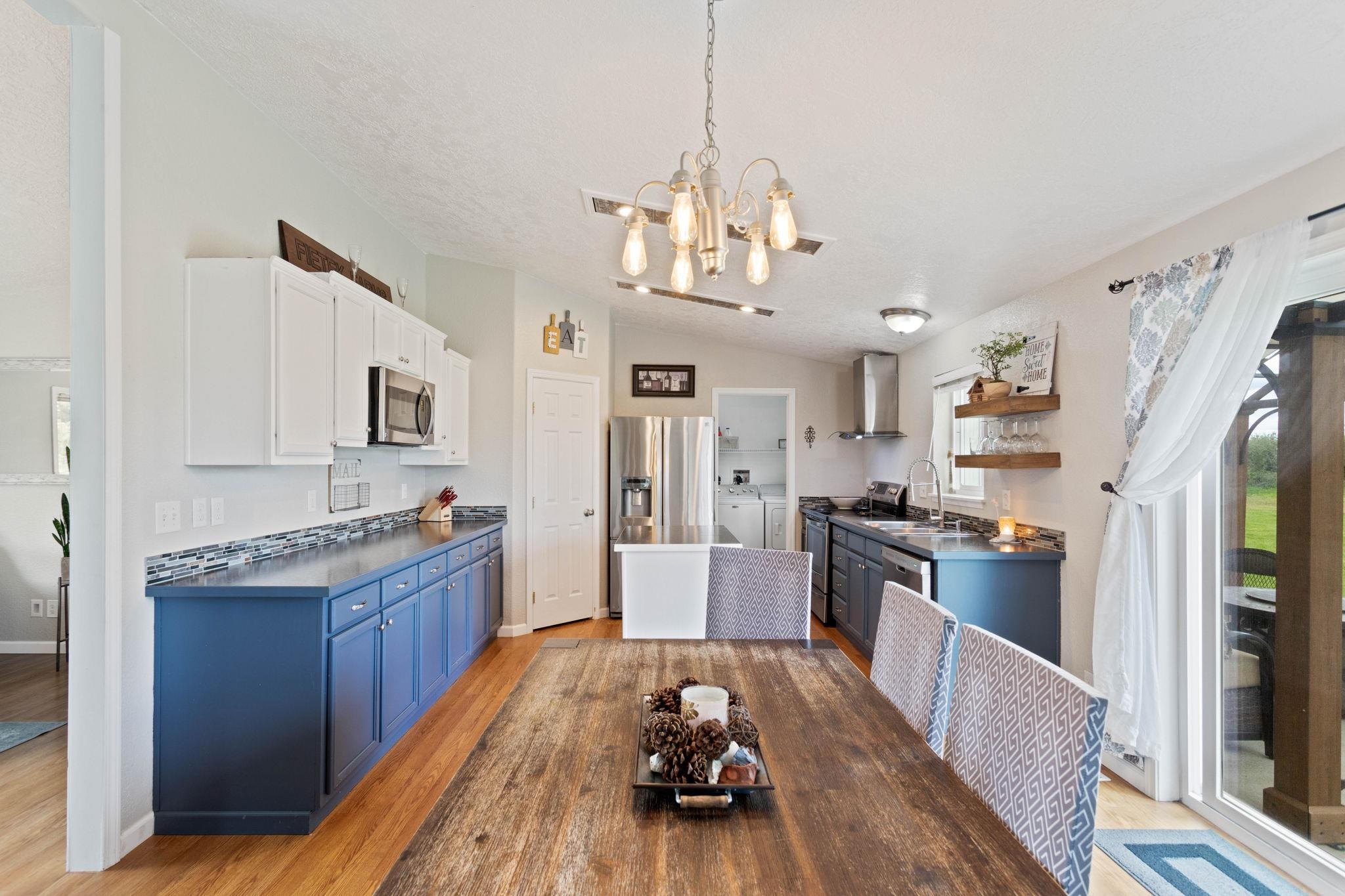 6215 North Stateline Road Newman Lake, WA 99025 - Photo 9 of 41