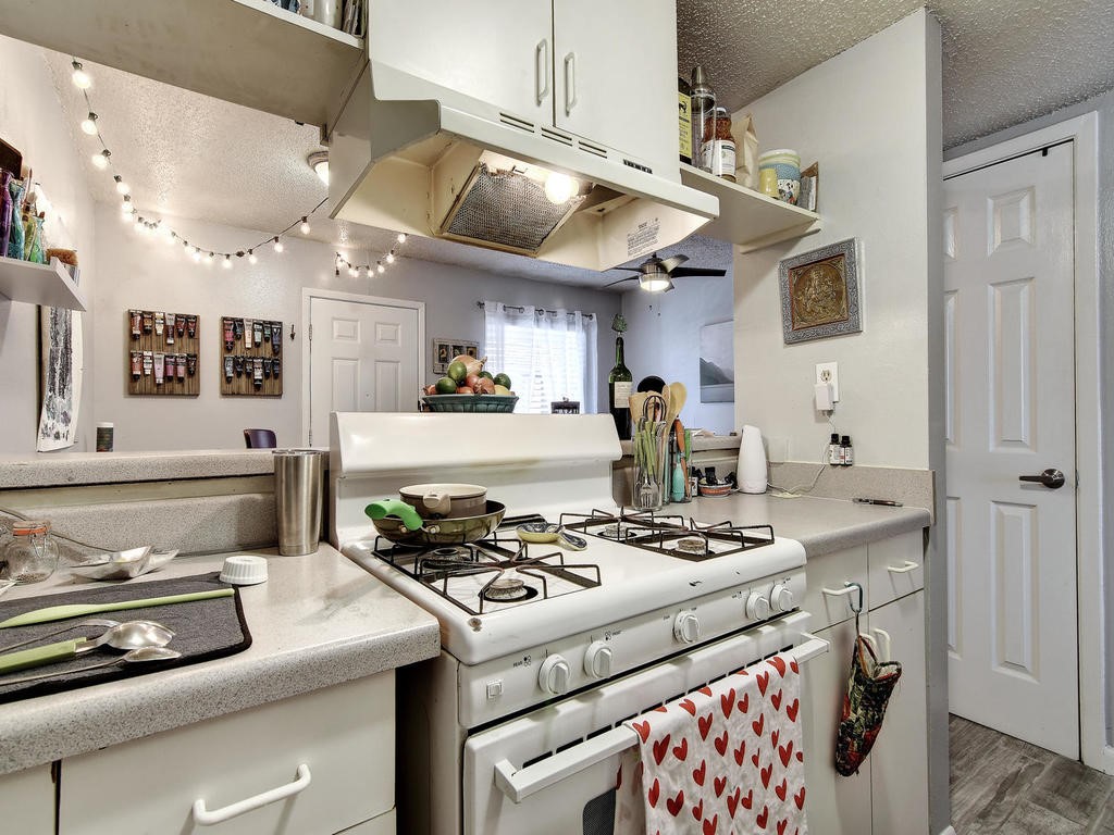5012 Duval Street, Unit 107 Austin, TX 78751 - Photo 18 of 27