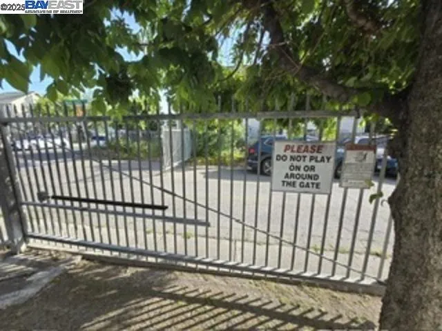 $750,000 | 10468 West Court, Oakland, CA 94603