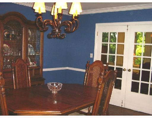 156 Boxfield Road Upper St. Clair, PA 15241 - Photo 4 of 8 Gallery Image 4