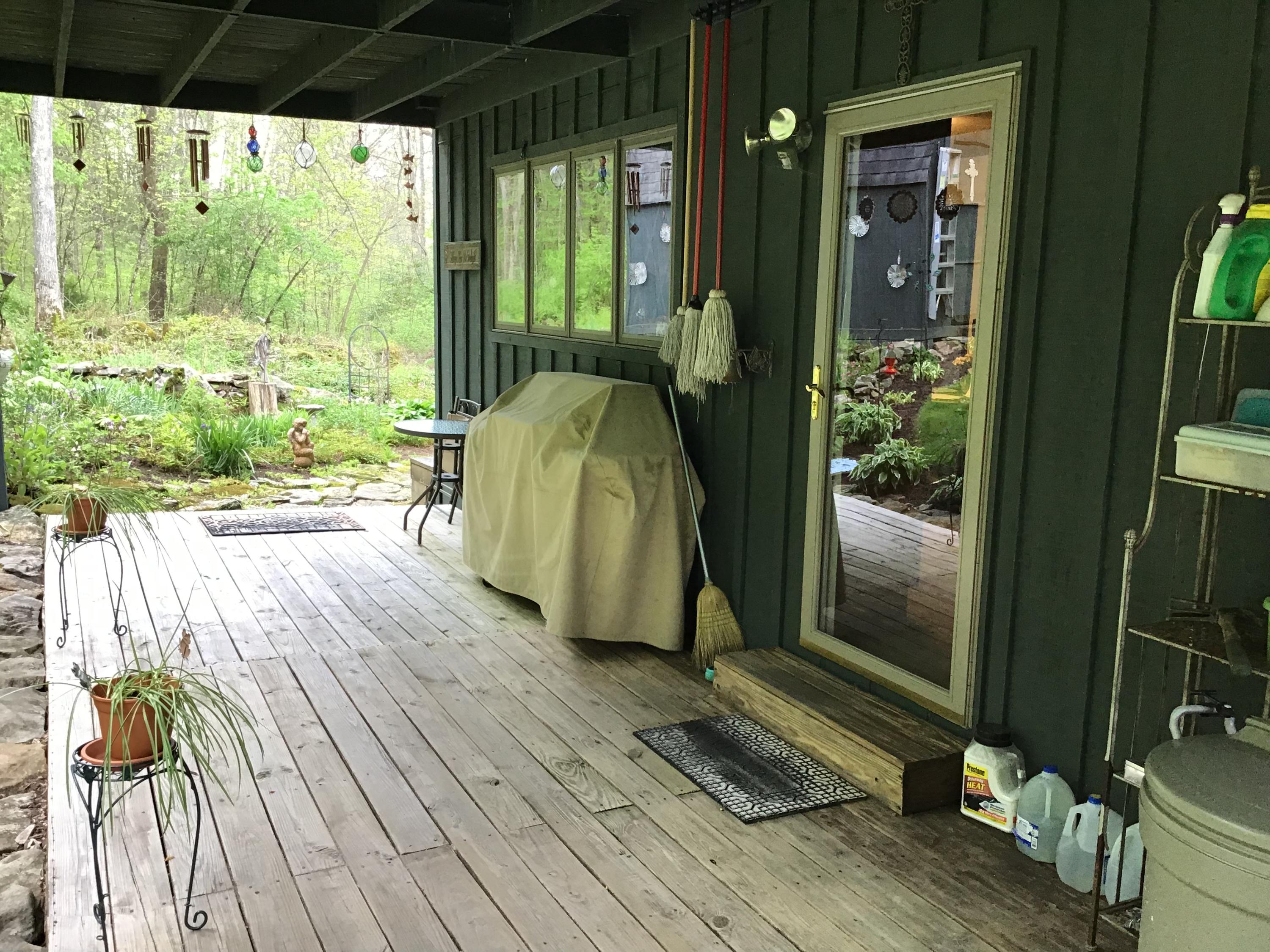 6354 Stephens Road Wise, VA 24293 - Photo 8 of 57 BACK PATIO
