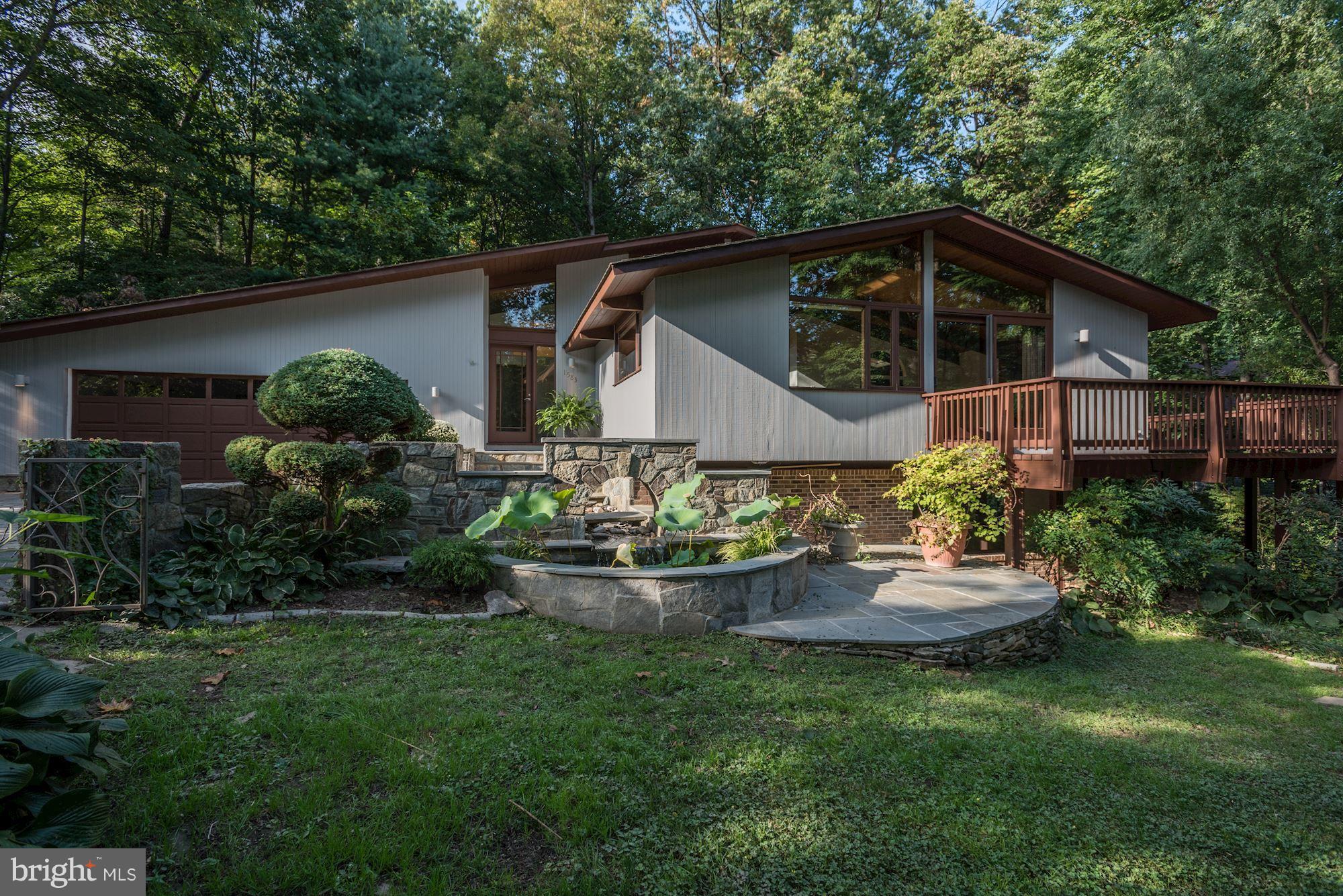 1583 North Village Road Reston, VA 20194 - Photo 1 of 30 Exterior (Front)