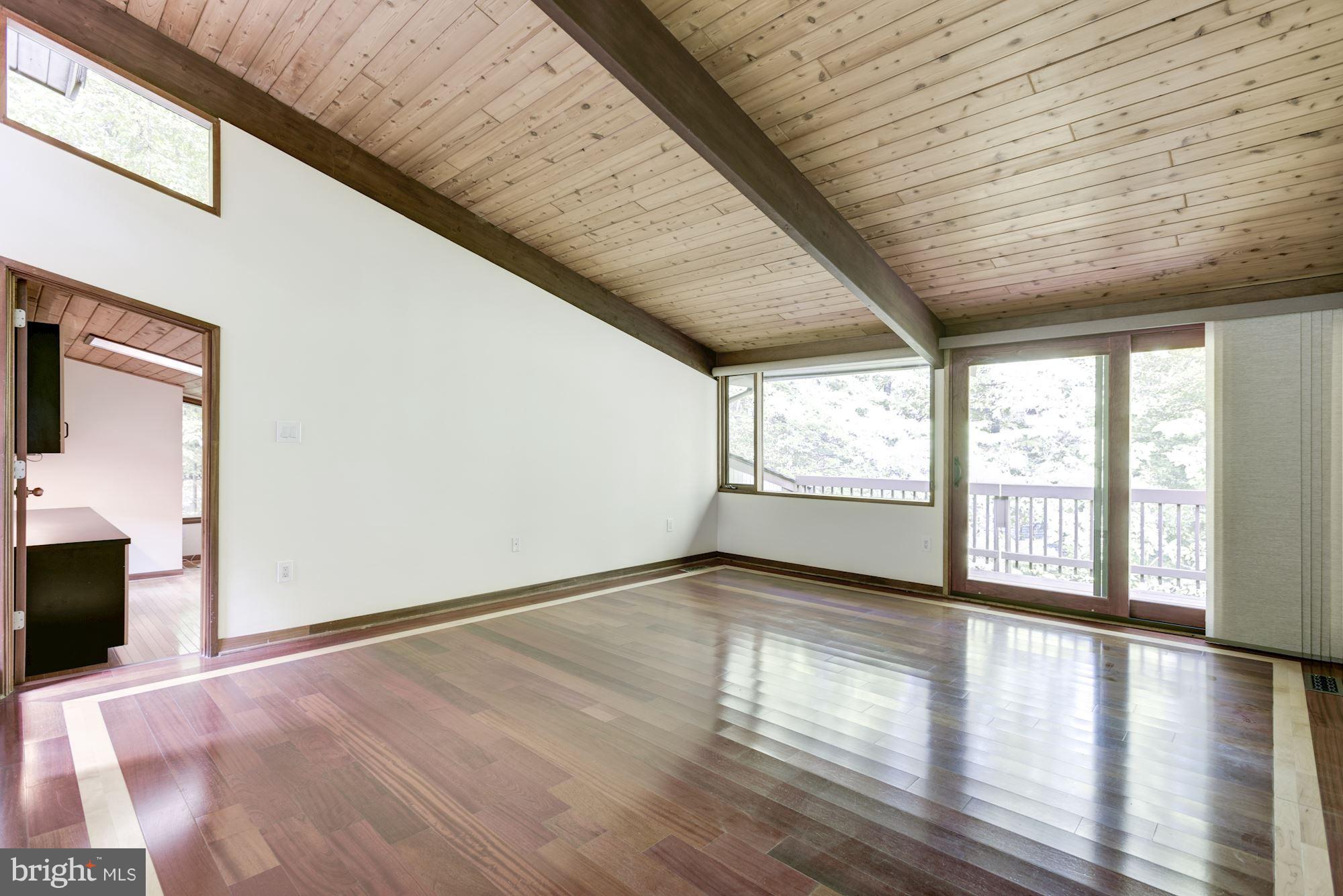 1583 North Village Road Reston, VA 20194 - Photo 18 of 30 Bedroom (Master)
