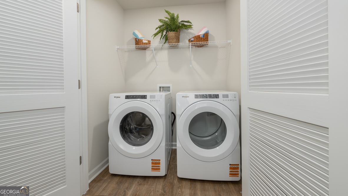 2082 Moss Hill Road Stone Mountain, GA 30088 - Photo 28 of 38 a utility room with dryer and washer
