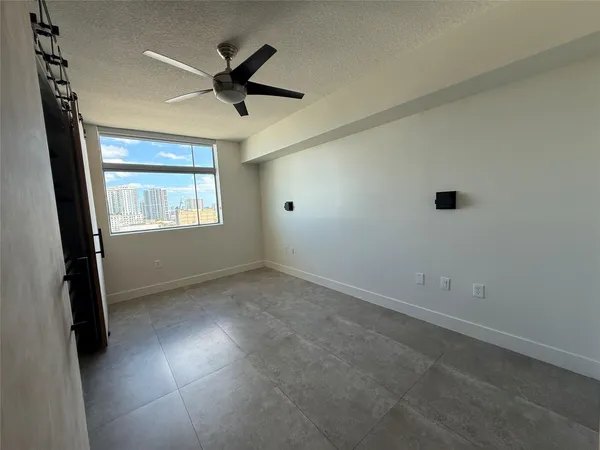 $2,100 | 140 South Dixie Highway, Unit 915, Hollywood, FL 33020