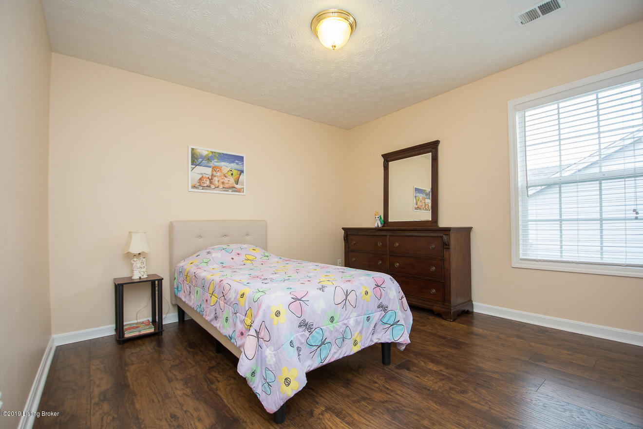7216 Quindero Run Road Louisville, KY 40228 - Photo 26 of 35 Bedroom 2