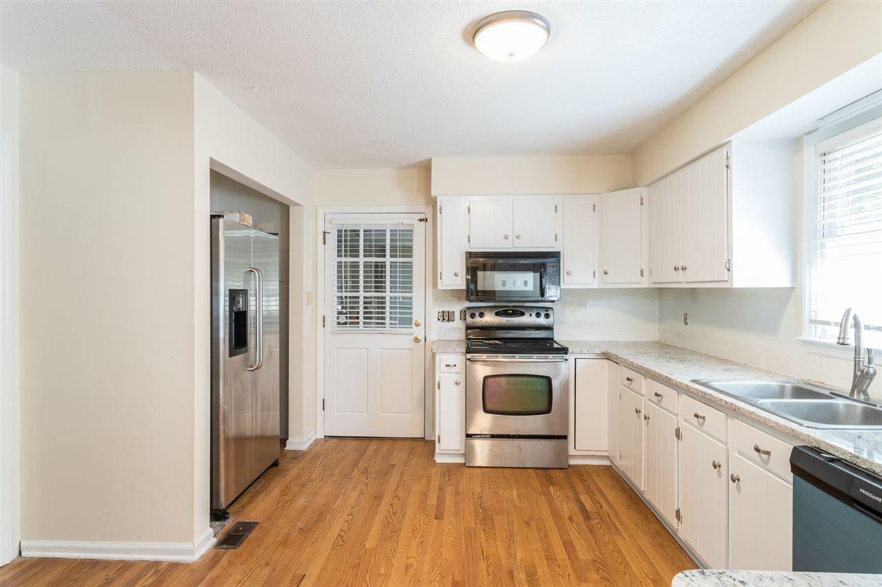 3526 Racine Street Durham, NC 27707 - Photo 4 of 30 Stainless Steel Appliances