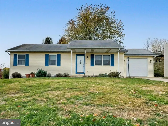 $279,995 | 123 Overview Circle East, Red Lion, PA 17356