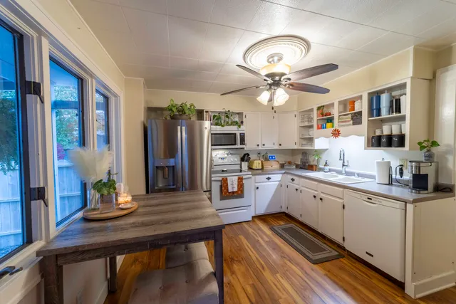 $269,900 | 915 North Avenue, Sheboygan, WI 53083