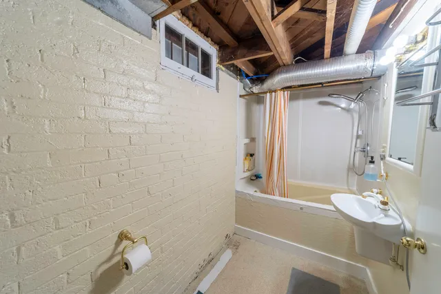 $269,900 | 915 North Avenue, Sheboygan, WI 53083