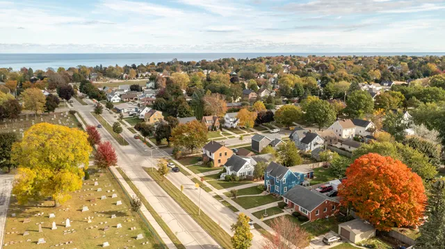 $269,900 | 915 North Avenue, Sheboygan, WI 53083