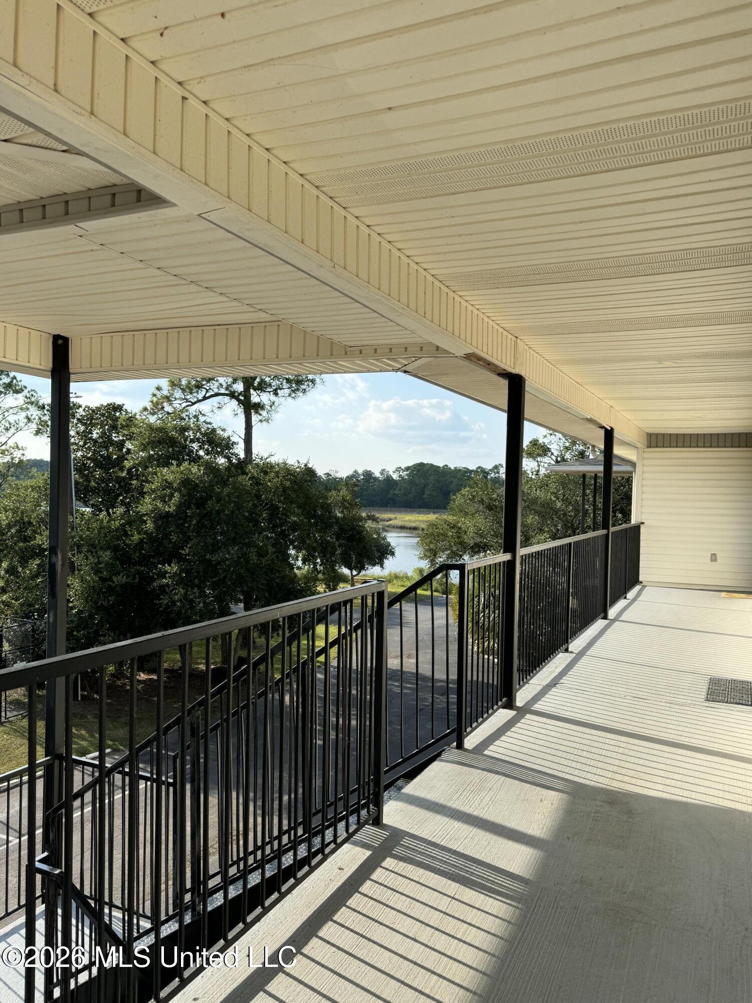 3230 Cumberland Road, Unit 213 Ocean Springs, MS 39564 - Photo 9 of 32 IMG_6572