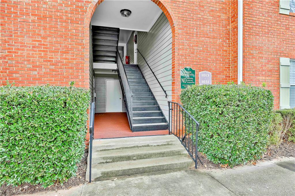 1029 North Jamestown Road Decatur, GA 30033 - Photo 3 of 36