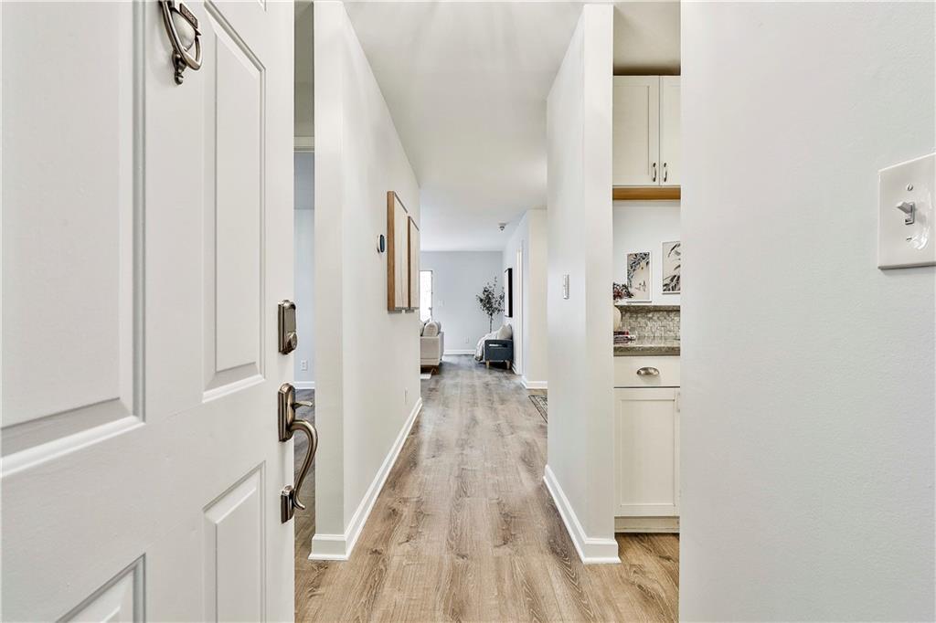 1029 North Jamestown Road Decatur, GA 30033 - Photo 6 of 36