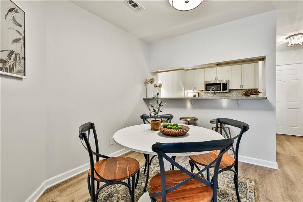 1029 North Jamestown Road Decatur, GA 30033 - Photo 8 of 36