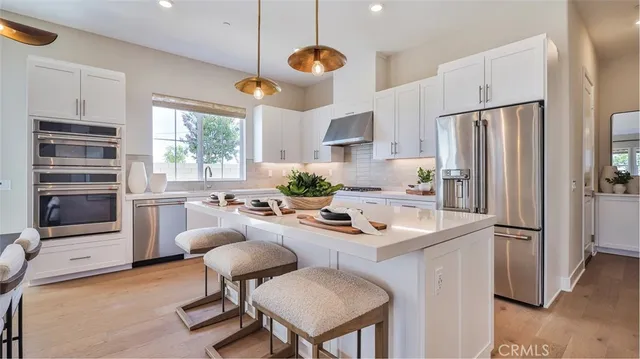 $699,990 | 27419 Shining Willow Lane, Valencia, CA 91381