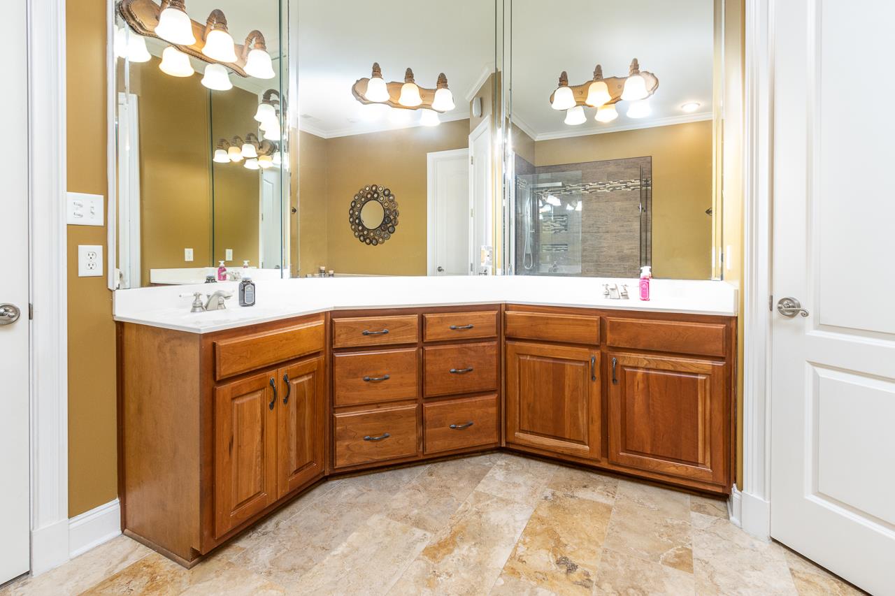 1085 Summer Spring Road Collierville, TN 38017 - Photo 12 of 25