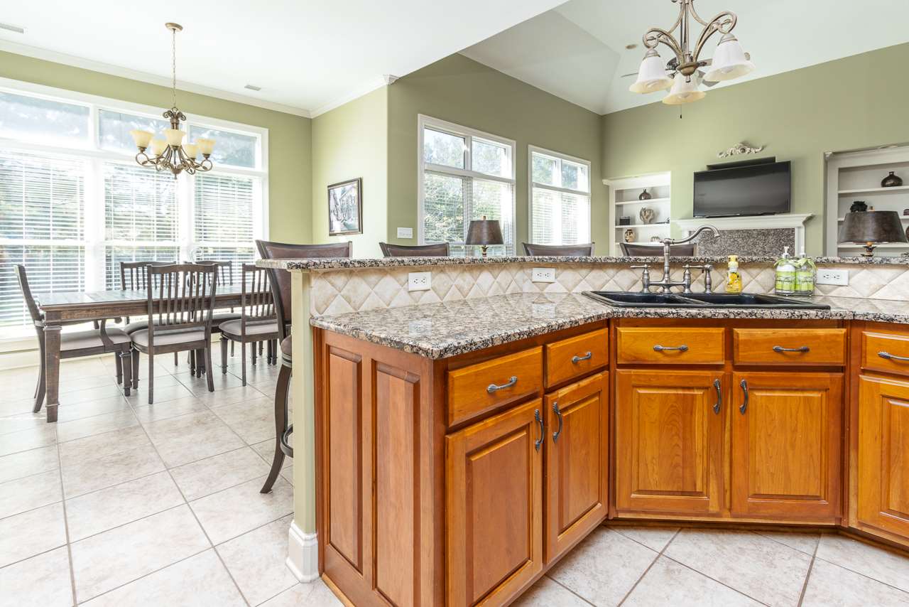 1085 Summer Spring Road Collierville, TN 38017 - Photo 6 of 25
