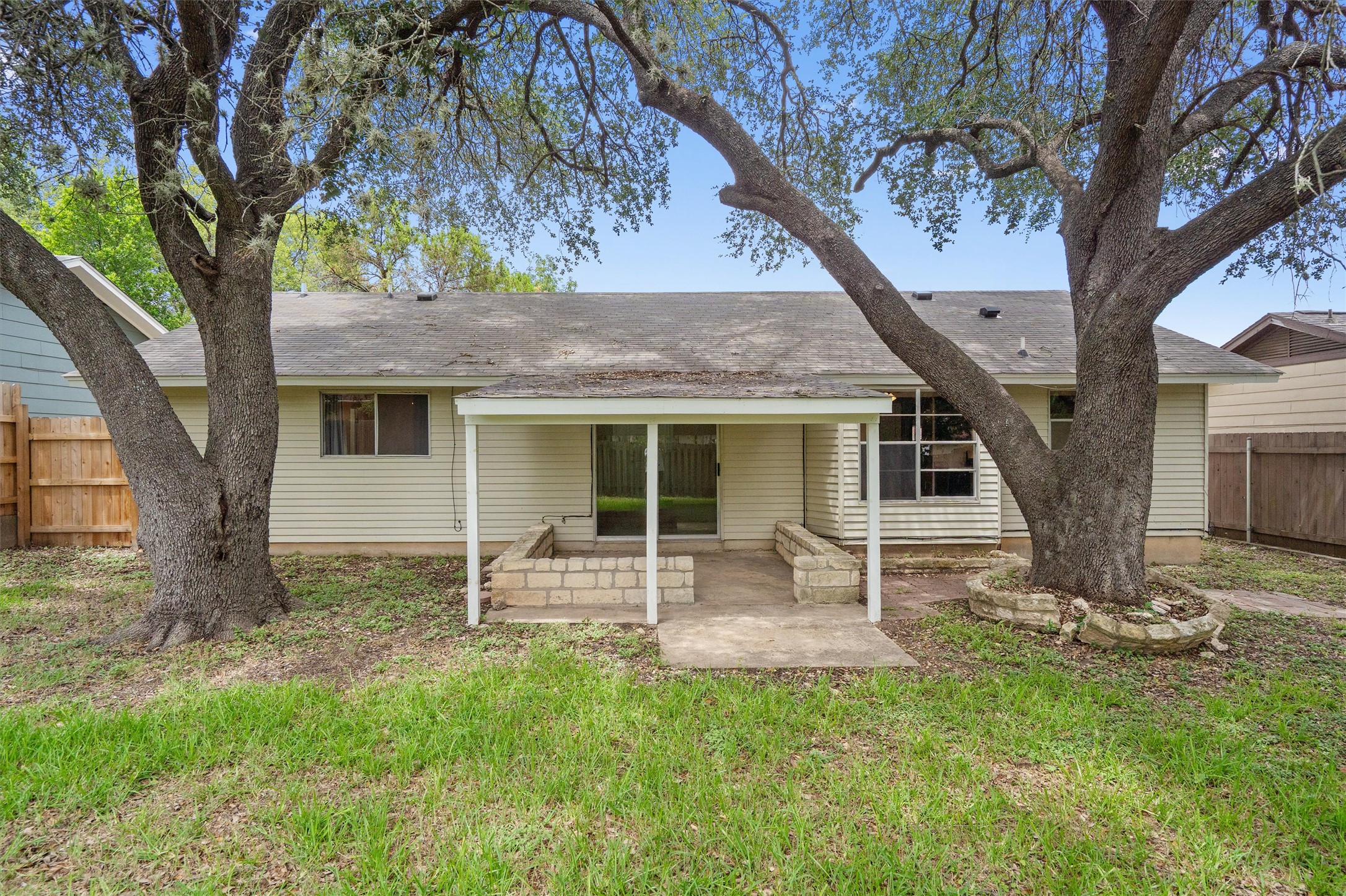 703 Huntingdon Place Austin, TX 78745 - Photo 23 of 28