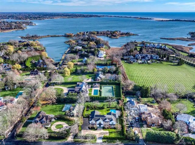 a area with lots of different kinds of different kinds of people