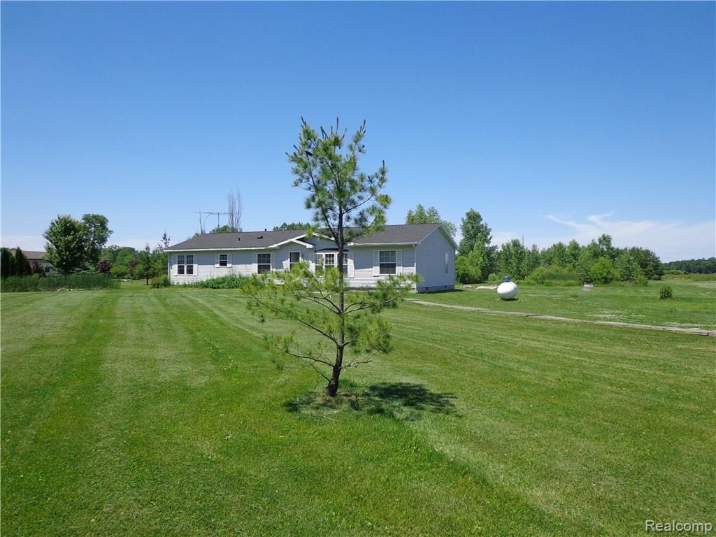 9916 Smiths Creek Road Goodells, MI 48027 - Photo 15 of 15 DSC00200.JPG