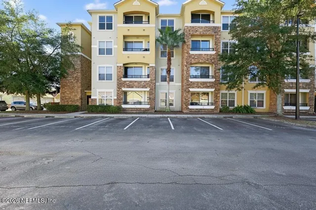 $1,495 | 8539 Gate Parkway West, Unit 9423, Jacksonville, FL 32216