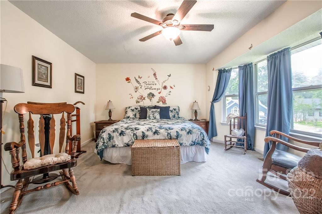 9601 Marshbrooke Road Matthews, NC 28105 - Photo 15 of 28 Gallery Image 15