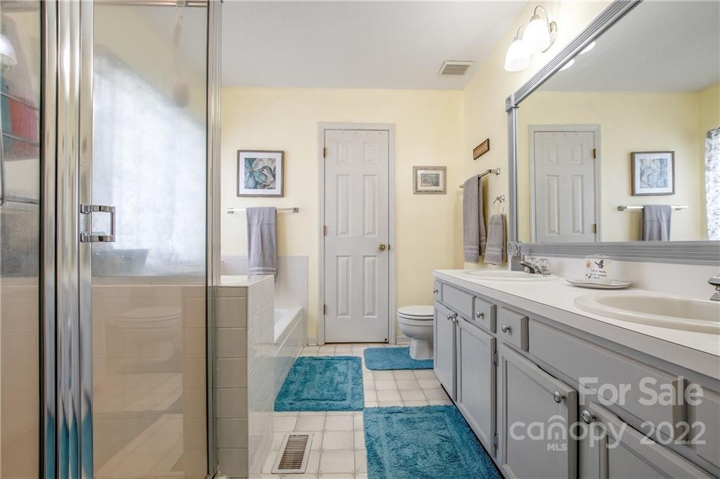 9601 Marshbrooke Road Matthews, NC 28105 - Photo 16 of 28 Gallery Image 16