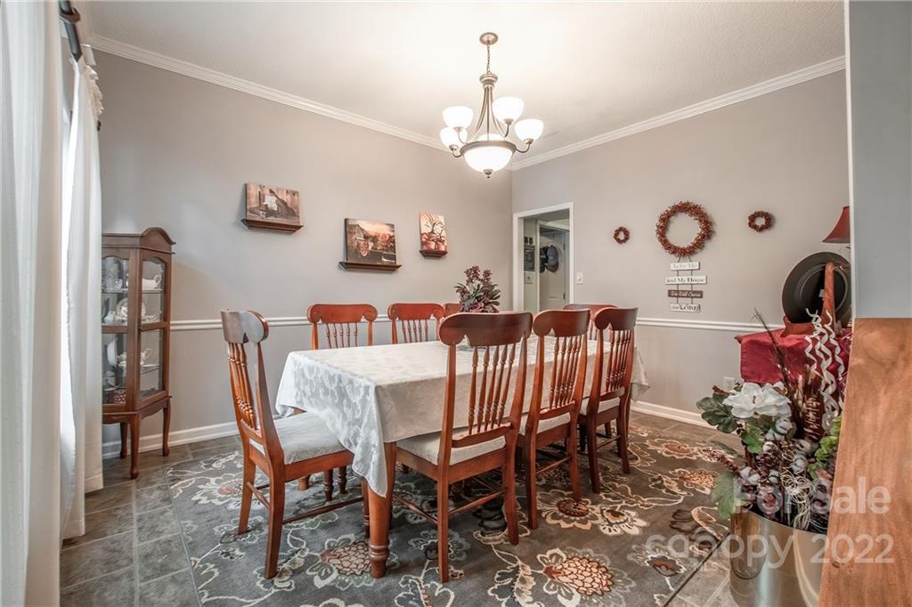 9601 Marshbrooke Road Matthews, NC 28105 - Photo 4 of 28 Gallery Image 4