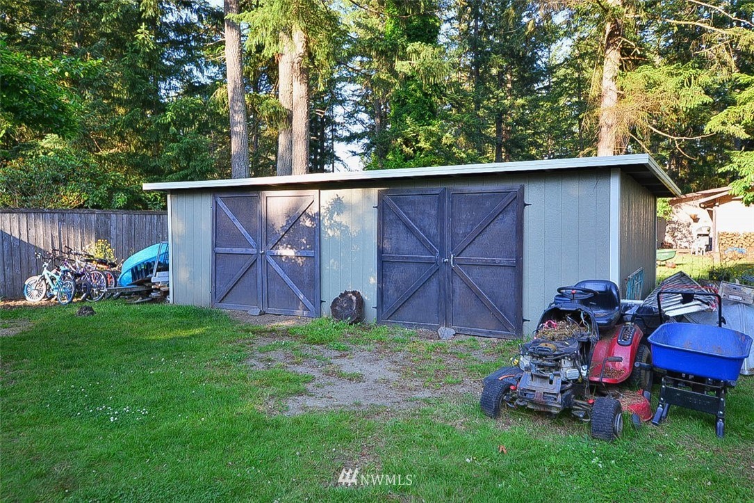 11030 Charm Road Southeast Rainier, WA 98576 - Photo 29 of 40 Gallery Image 29