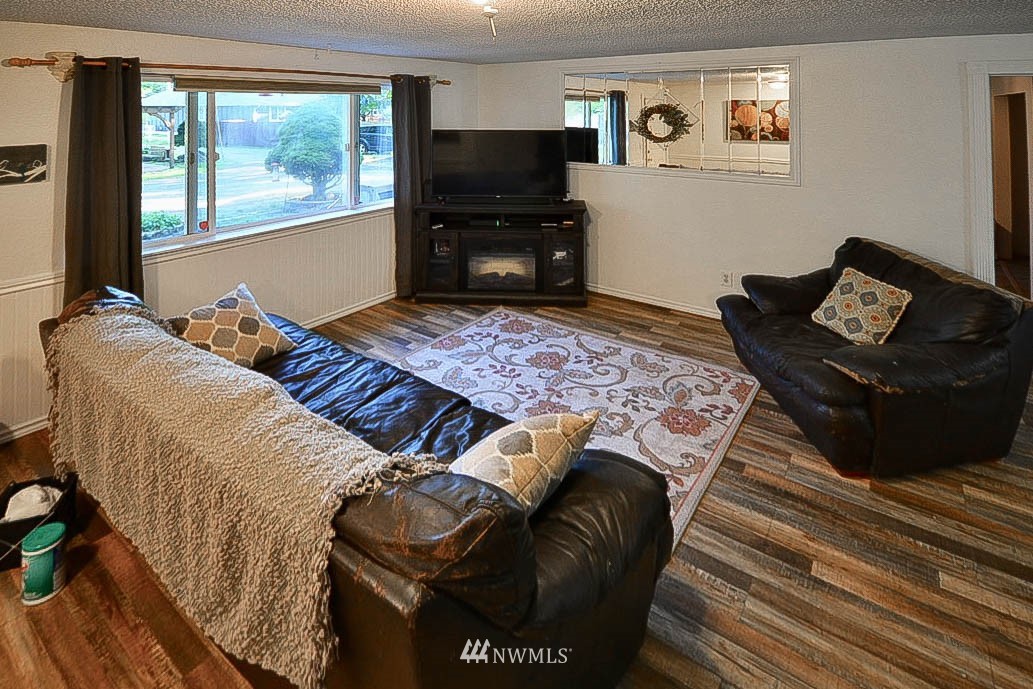11030 Charm Road Southeast Rainier, WA 98576 - Photo 5 of 40 Gallery Image 5