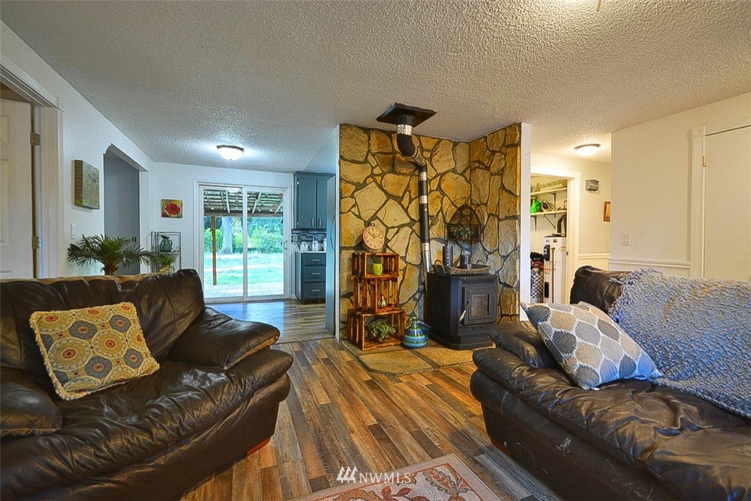 11030 Charm Road Southeast Rainier, WA 98576 - Photo 6 of 40 Gallery Image 6