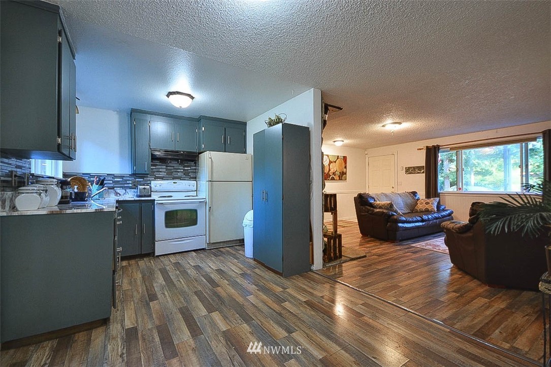 11030 Charm Road Southeast Rainier, WA 98576 - Photo 8 of 40 Gallery Image 8