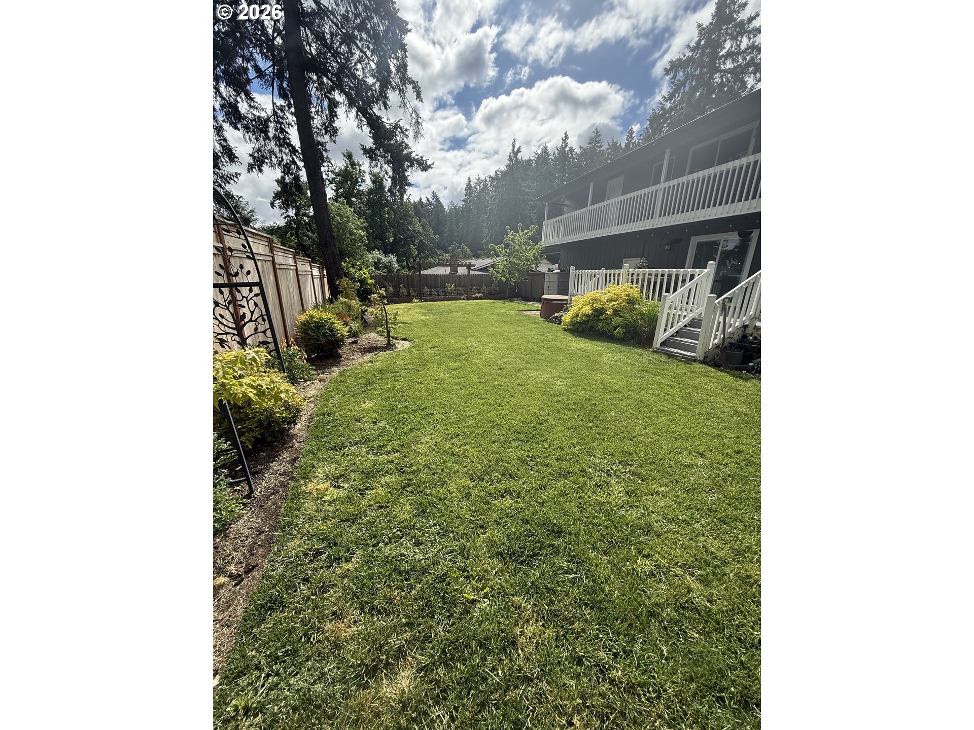 6974 Glacier Drive Springfield, OR 97478 - Photo 30 of 37 a view of a back yard of the building