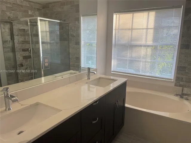 $3,700 | 10739 Oak Bend Way, Wellington, FL 33414