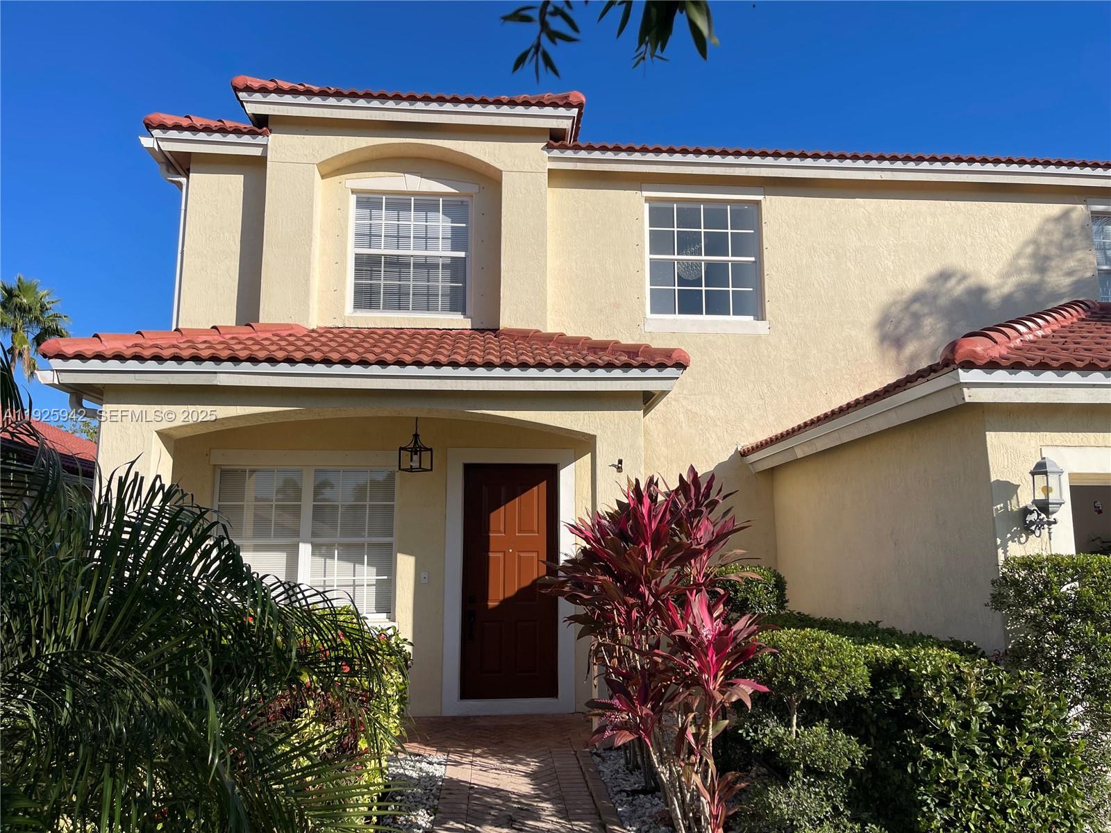 10739 Oak Bend Way Wellington, FL 33414 - Photo 3 of 20