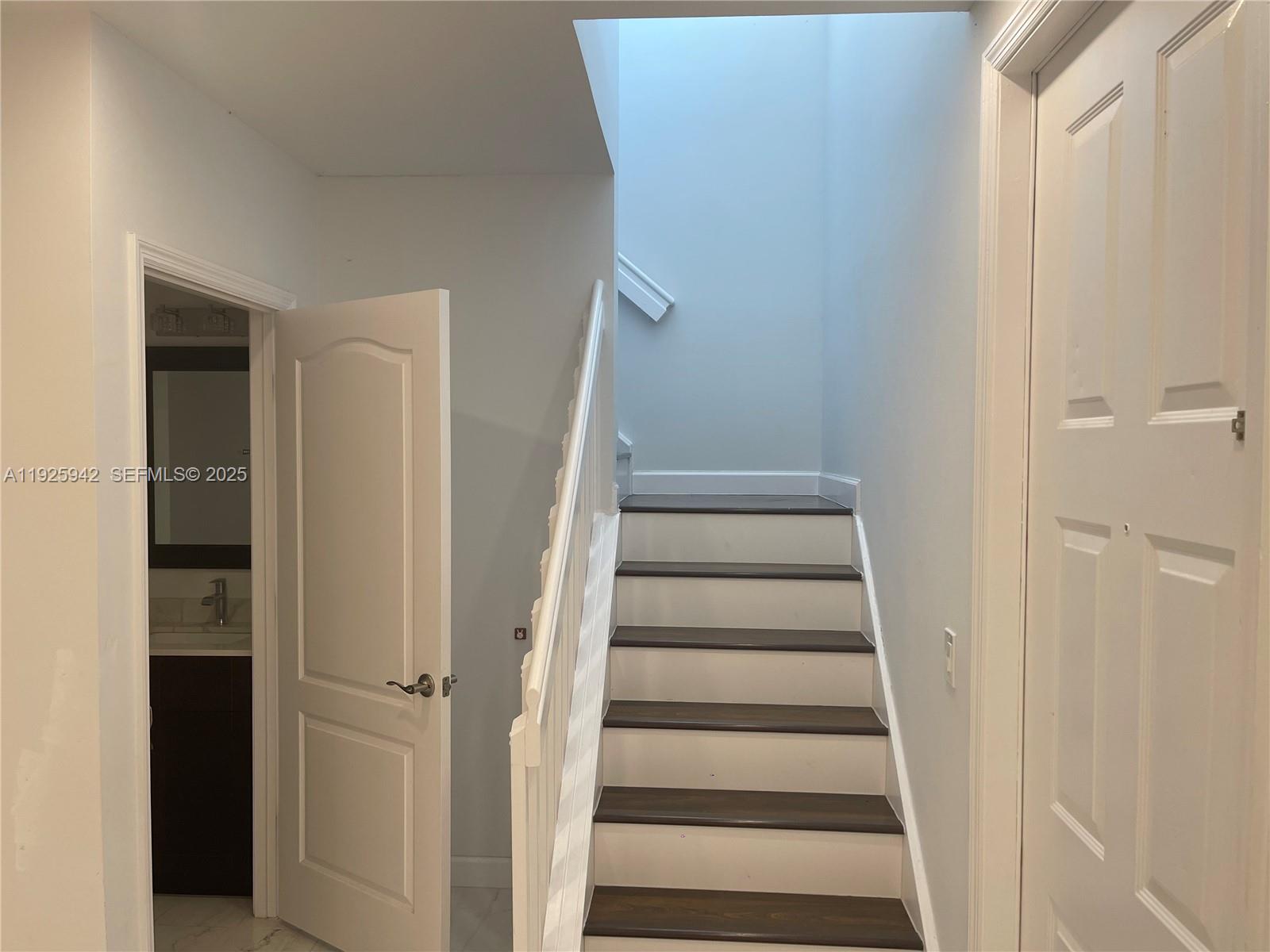 10739 Oak Bend Way Wellington, FL 33414 - Photo 9 of 20